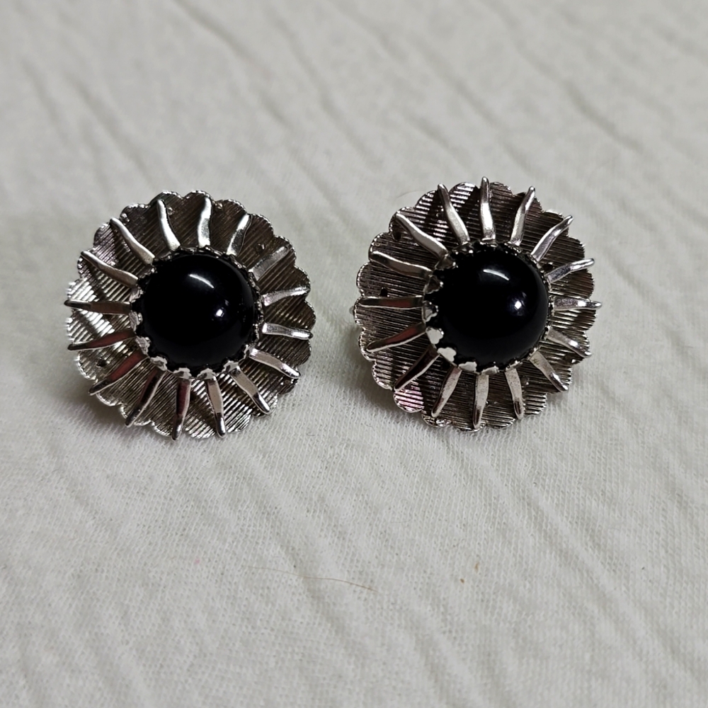Vintage Sarah Coventry Clip On Earrings